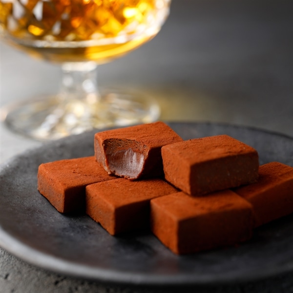 【送料無料】YOIYO酒ガナッシュ<厚岸蒸溜所>ウイスキー立秋 4個 【送料無料】ガナッシュ4個